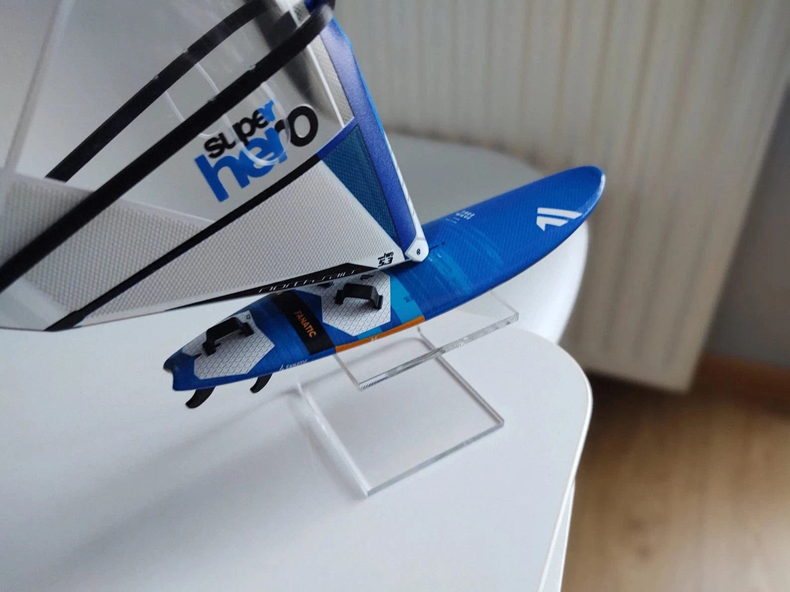 WindGiftModels Model Model Windsurfing Fanatic FreeWave TE 85L NortSail Superhero 5.3 Blue-White