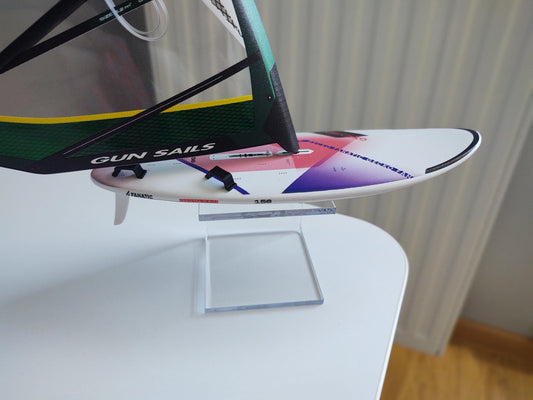 WindGiftModels Model Model Windsurfing Fanatic Gecko HRS DaggerBoard Gunsails Rapid