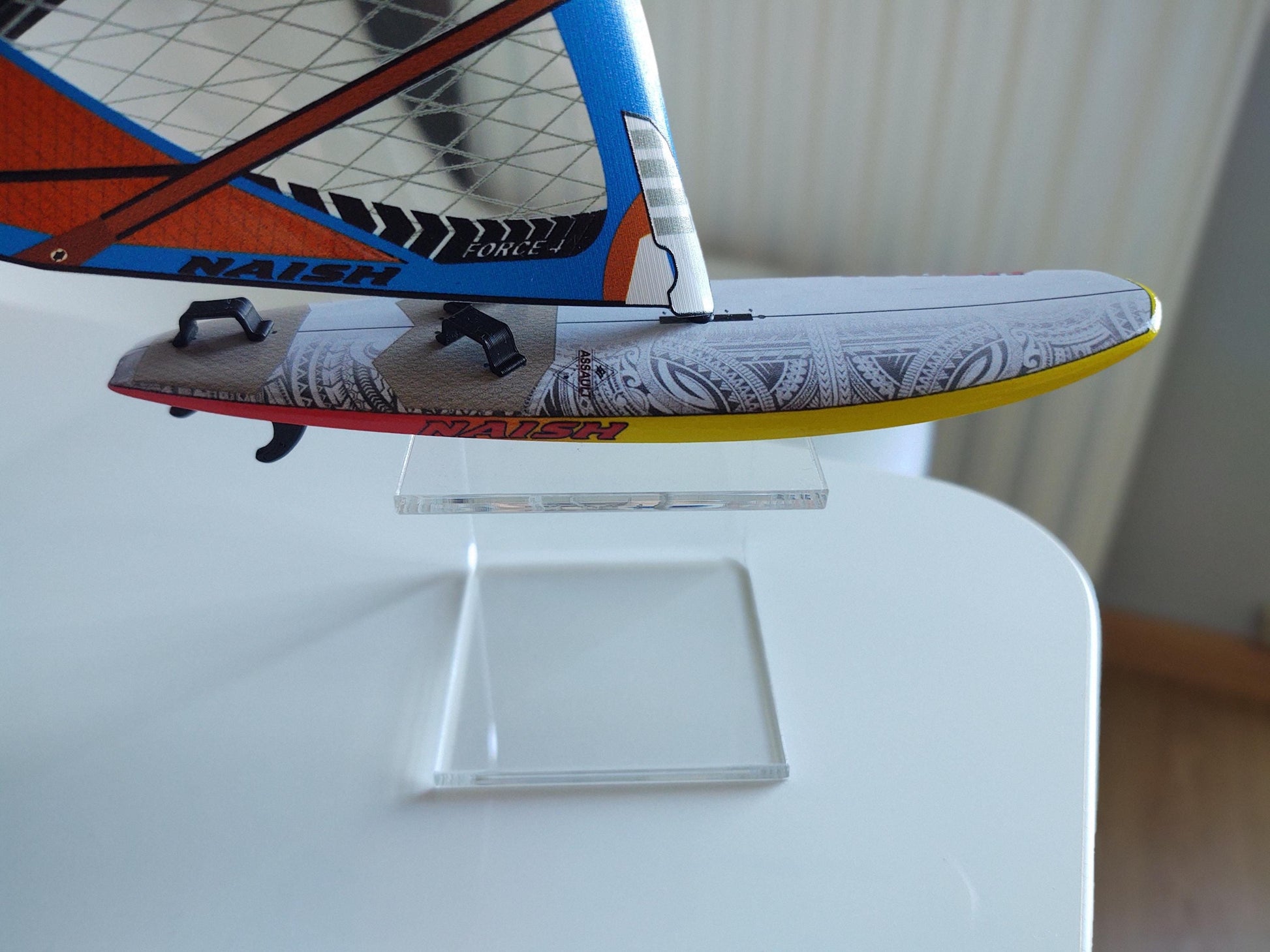 WindGiftModels Model Model Windsurfing Naish Assault 95L Naish Force 4 4.5 orange-blue