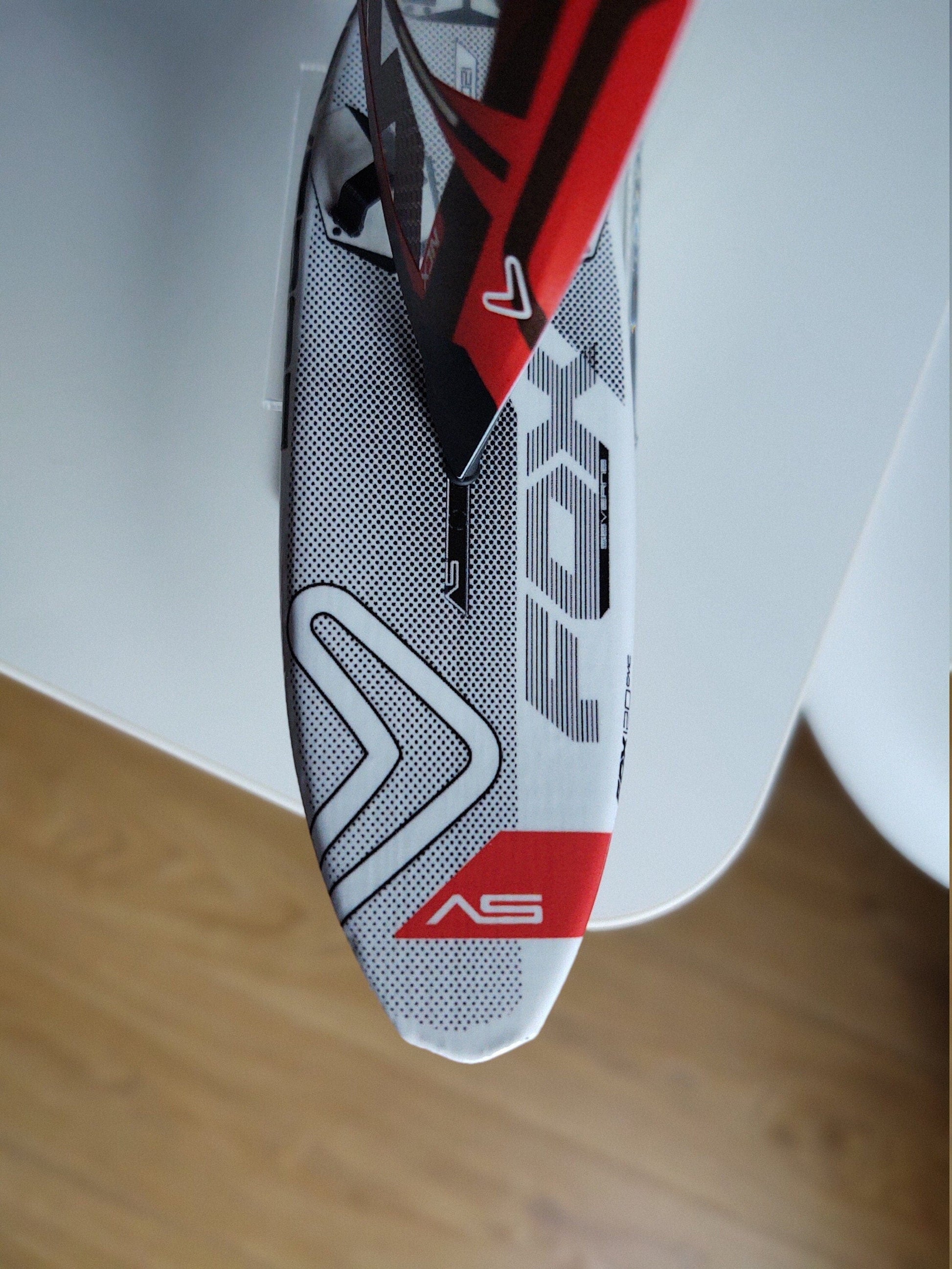 WindGiftModels Model Model Windsurfing Severne Fox White Severne NCX
