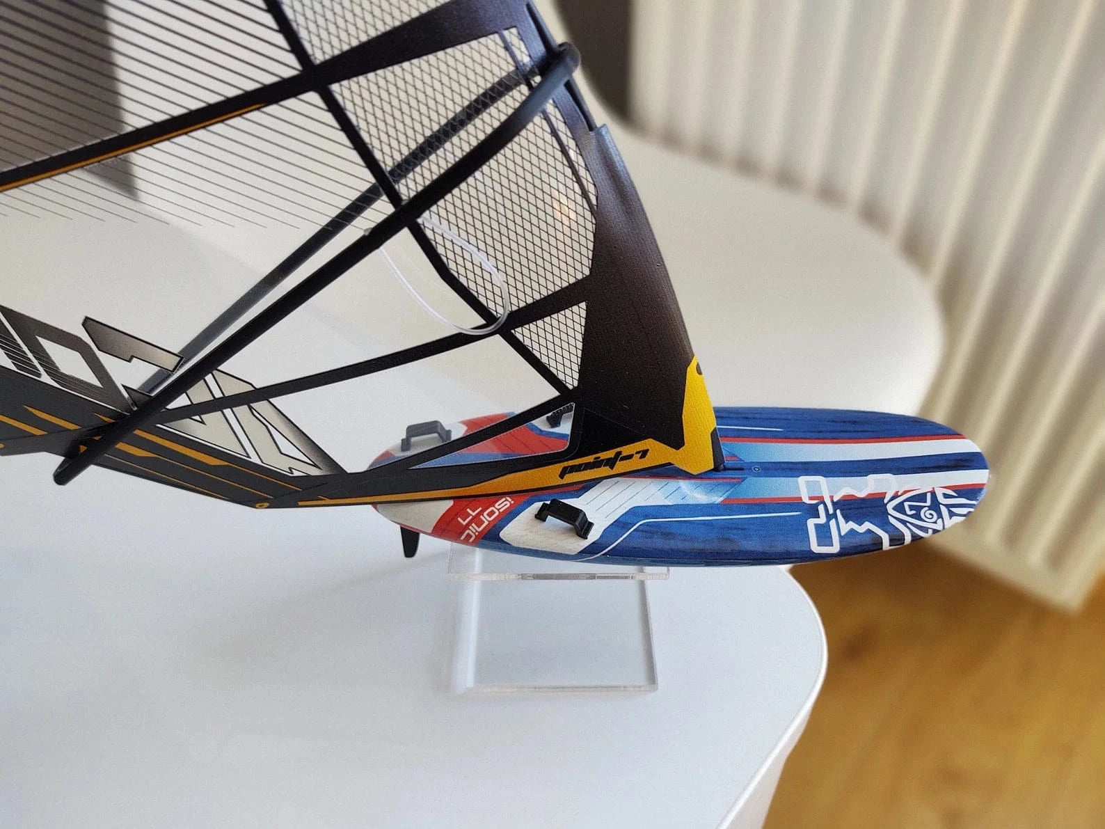 WindGiftModels Model Model Windsurfing Starborad Isonic Point-7 ACONE