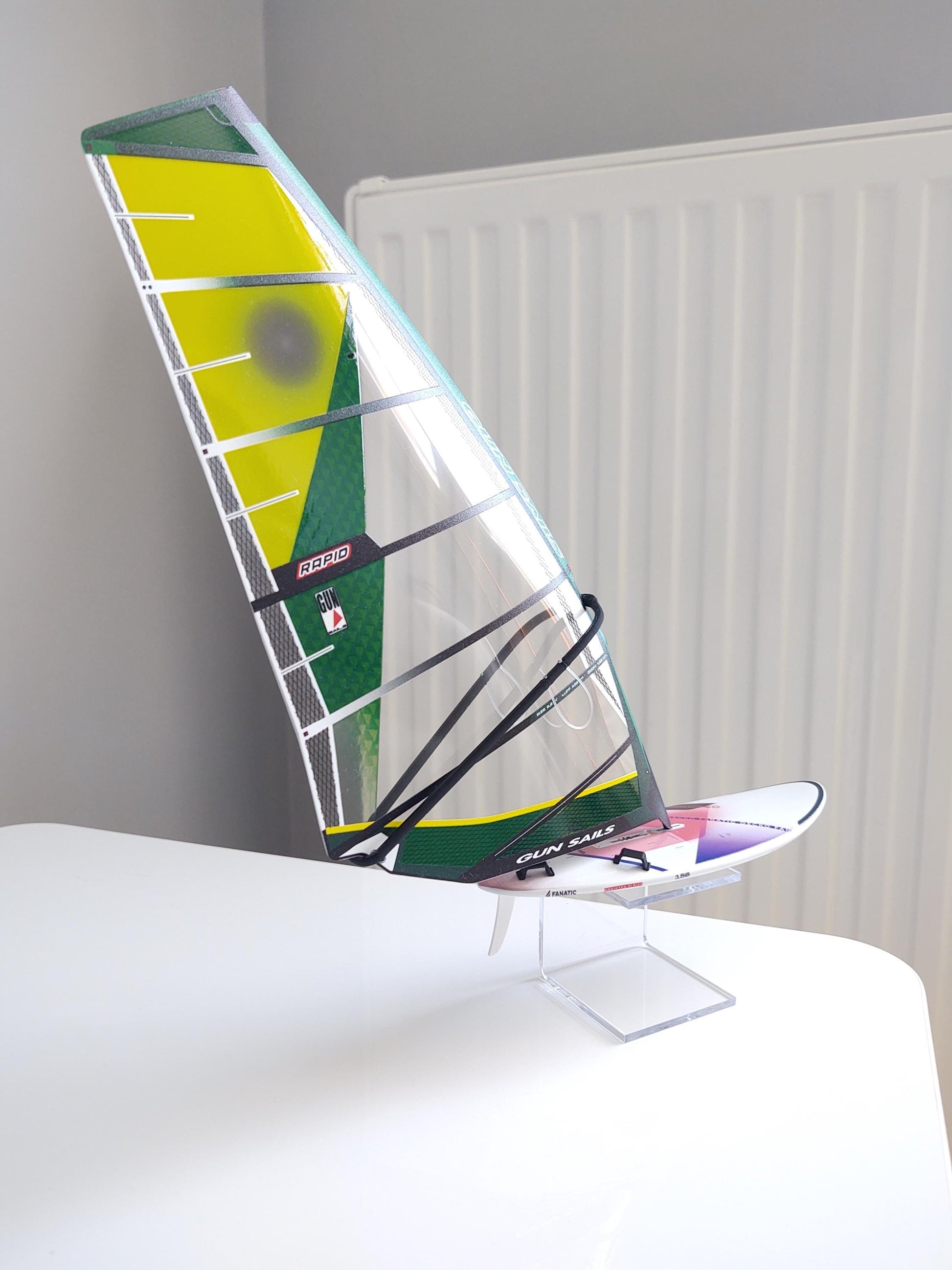 WindGiftModels Model Model Windsurfing Fanatic Gecko HRS DaggerBoard Gunsails Rapid